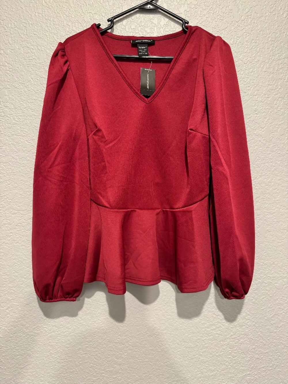 Women’s long sleeve top